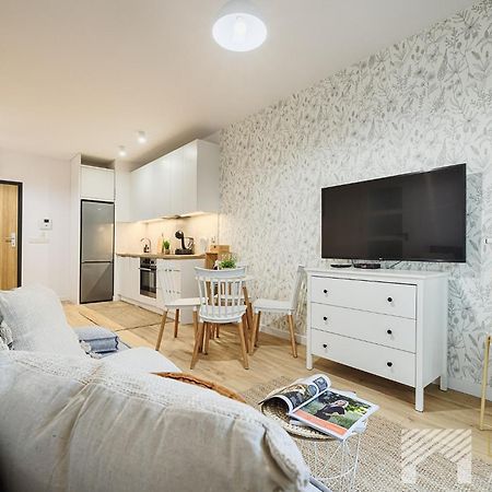 Primo Premium By Lookap Apartment Lodź Bagian luar foto